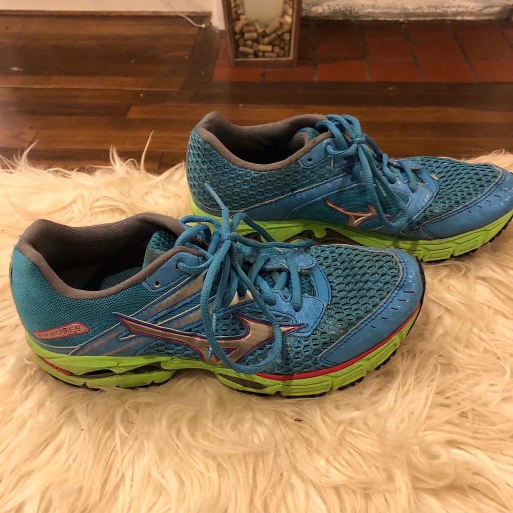 Mizuno Running shoe